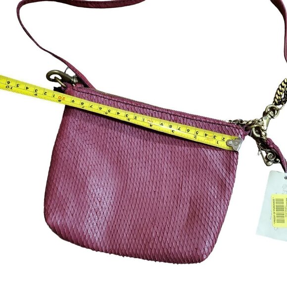Rhythm and Rhymes Textured Sling Bag Purse Crossbody w/ Heart Charm Red‎ NWT - Picture 11 of 11